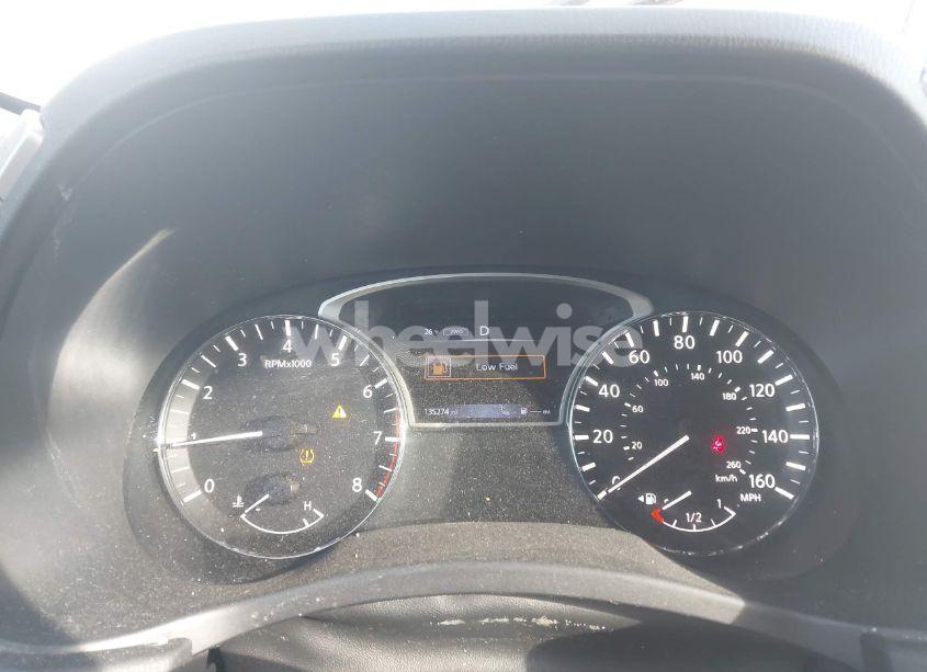 Photo 7 of 2017 Nissan Pathfinder SL (VIN 5N1DR2MM6HC680976)