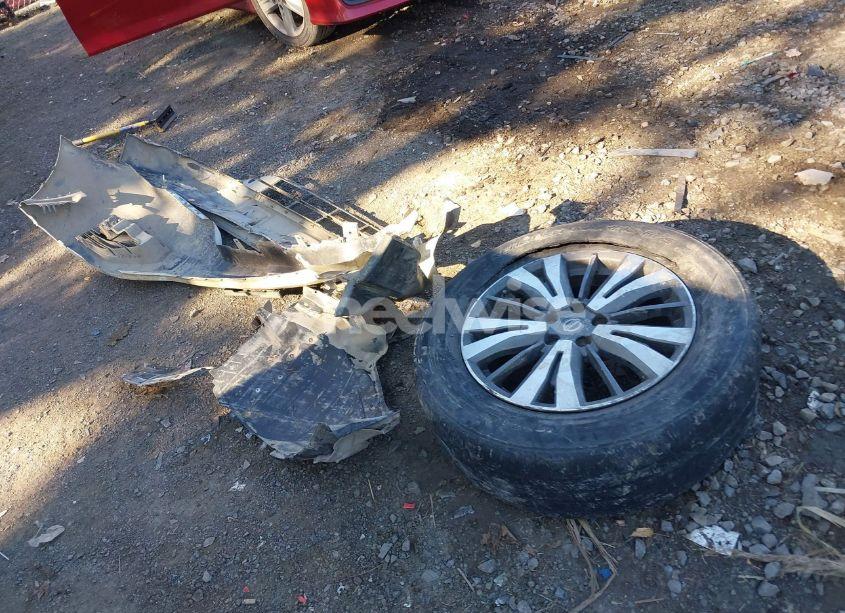 Photo 12 of 2017 Nissan Pathfinder SV (VIN 5N1DR2MM6HC696479)