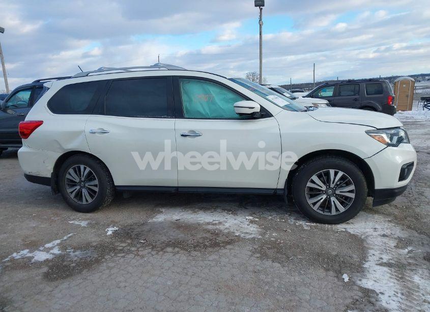 Photo 13 of 2017 Nissan Pathfinder SL (VIN 5N1DR2MM6HC909463)