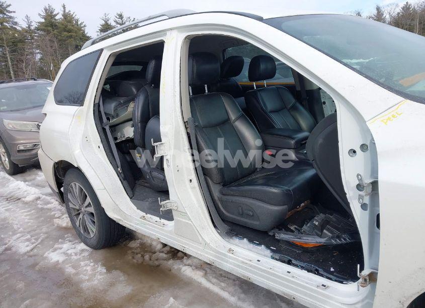 Photo 20 of 2018 Nissan Pathfinder SL (VIN 5N1DR2MM6JC603823)