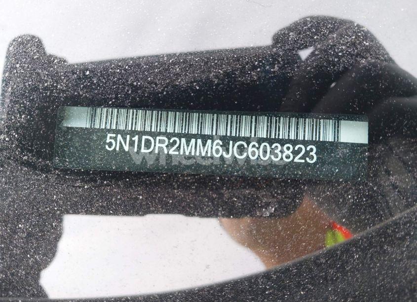 Photo 9 of 2018 Nissan Pathfinder SL (VIN 5N1DR2MM6JC603823)