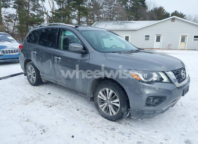 2018 Nissan Pathfinder SV (VIN 5N1DR2MM6JC613929) main photo