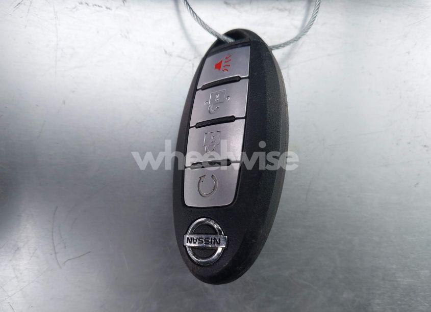 Photo 11 of 2018 Nissan Pathfinder SV (VIN 5N1DR2MM6JC613929)