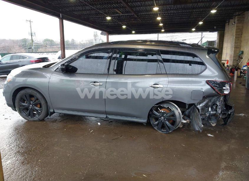 Photo 15 of 2018 Nissan Pathfinder SL (VIN 5N1DR2MM6JC644128)