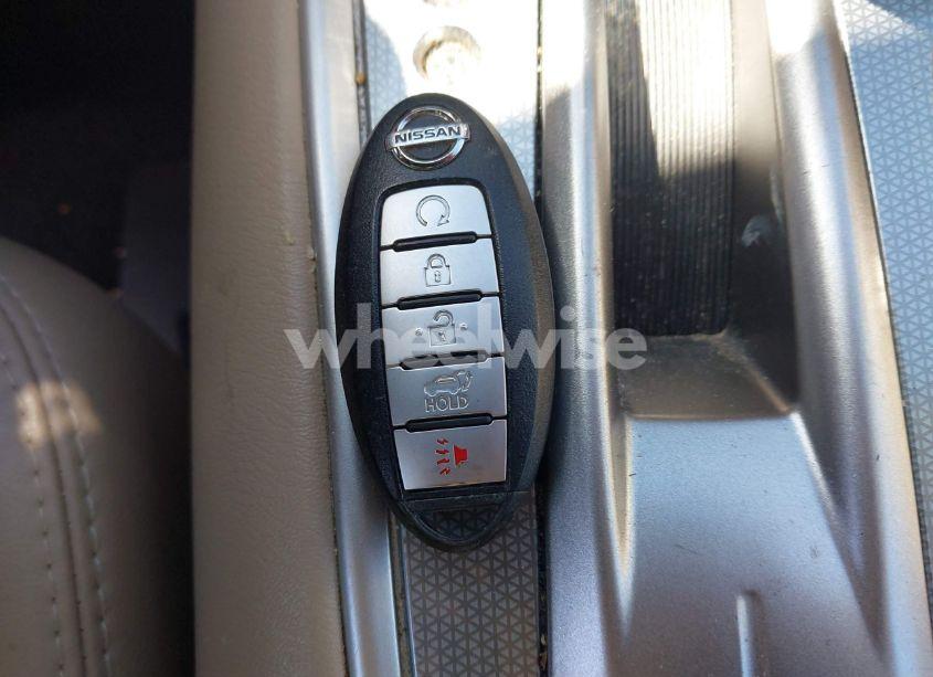 Photo 11 of 2017 Nissan Pathfinder SL (VIN 5N1DR2MM7HC608877)