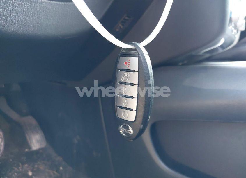 Photo 11 of 2017 Nissan Pathfinder SL (VIN 5N1DR2MM7HC610550)