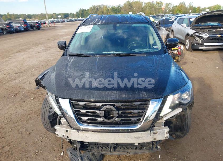 Photo 12 of 2017 Nissan Pathfinder SV (VIN 5N1DR2MM7HC661529)