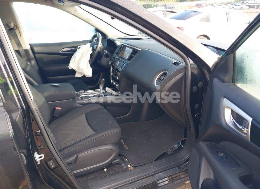 Photo 5 of 2017 Nissan Pathfinder SV (VIN 5N1DR2MM7HC661529)