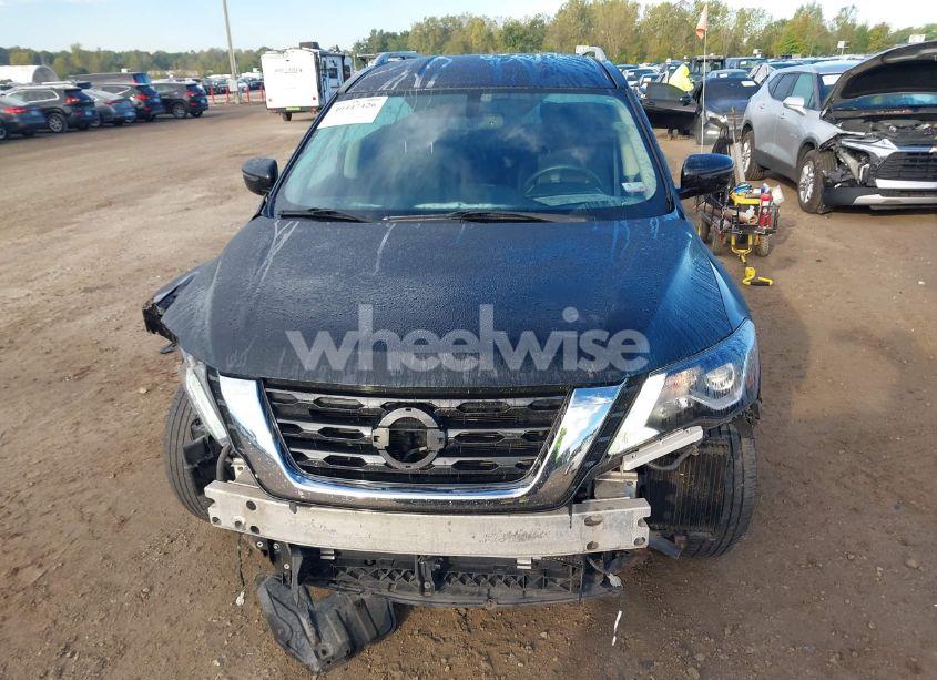 Photo 6 of 2017 Nissan Pathfinder SV (VIN 5N1DR2MM7HC661529)