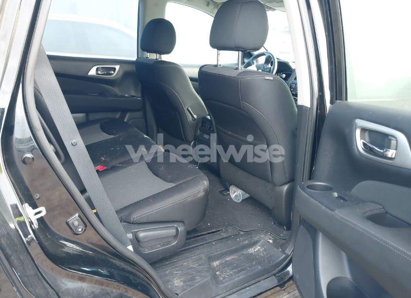 Photo 8 of 2017 Nissan Pathfinder SV (VIN 5N1DR2MM7HC661529)