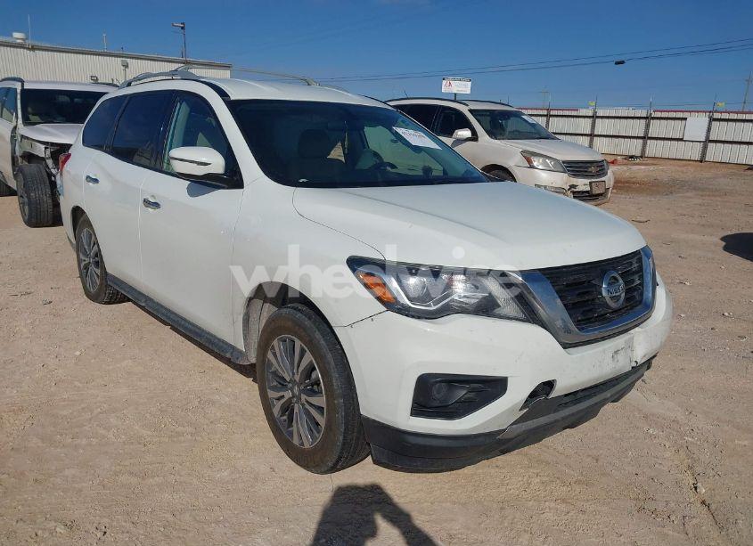 2017 Nissan Pathfinder S (VIN 5N1DR2MM7HC673860) main photo