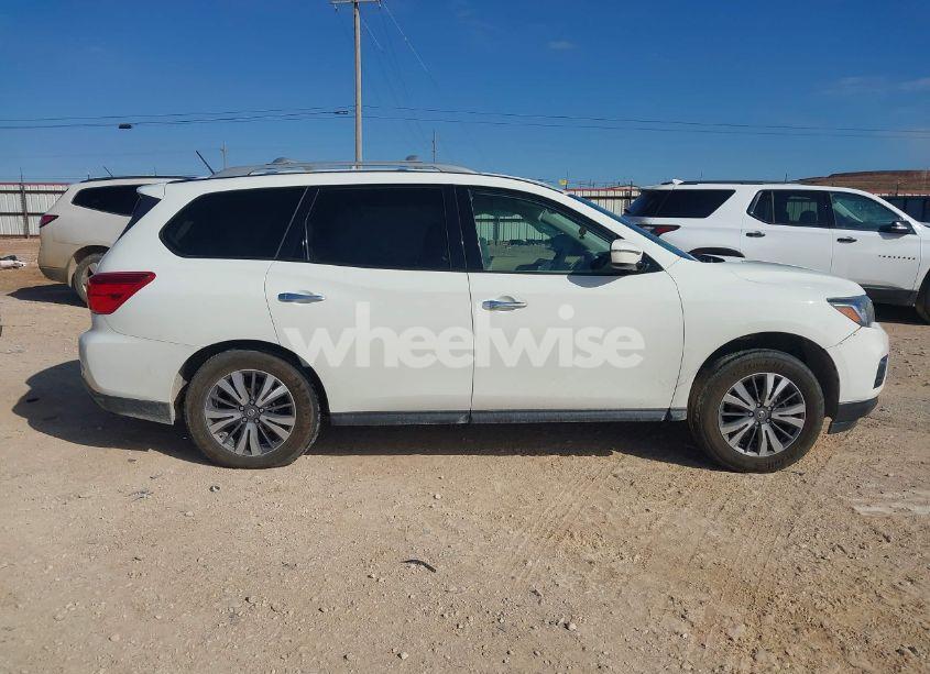 Photo 14 of 2017 Nissan Pathfinder S (VIN 5N1DR2MM7HC673860)
