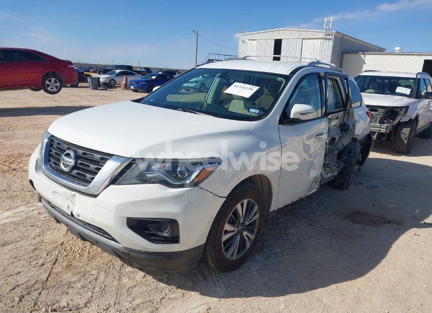 Photo 2 of 2017 Nissan Pathfinder S (VIN 5N1DR2MM7HC673860)