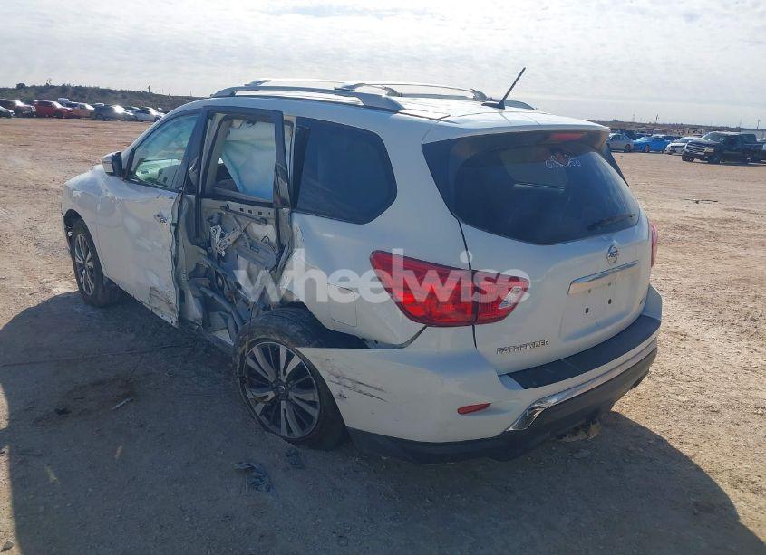 Photo 3 of 2017 Nissan Pathfinder S (VIN 5N1DR2MM7HC673860)