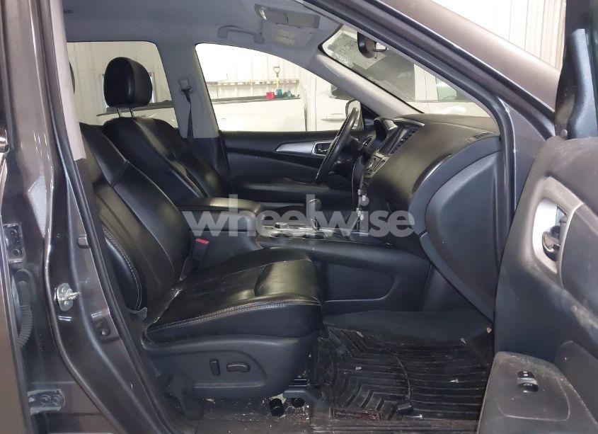 Photo 5 of 2017 Nissan Pathfinder SL (VIN 5N1DR2MM7HC676161)