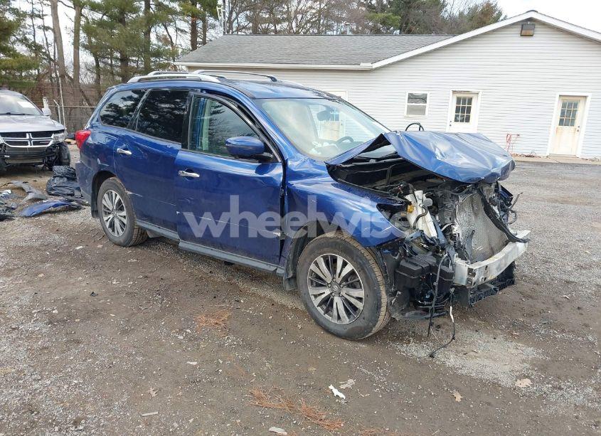 2017 Nissan Pathfinder SL (VIN 5N1DR2MM7HC676788) main photo
