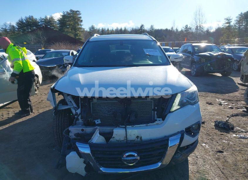 Photo 12 of 2018 Nissan Pathfinder SL (VIN 5N1DR2MM7JC603796)