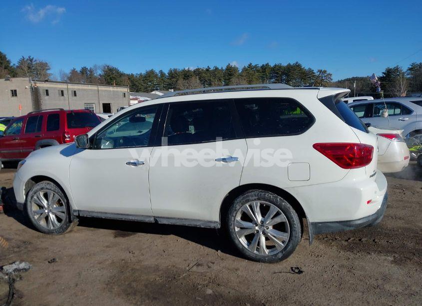 Photo 14 of 2018 Nissan Pathfinder SL (VIN 5N1DR2MM7JC603796)