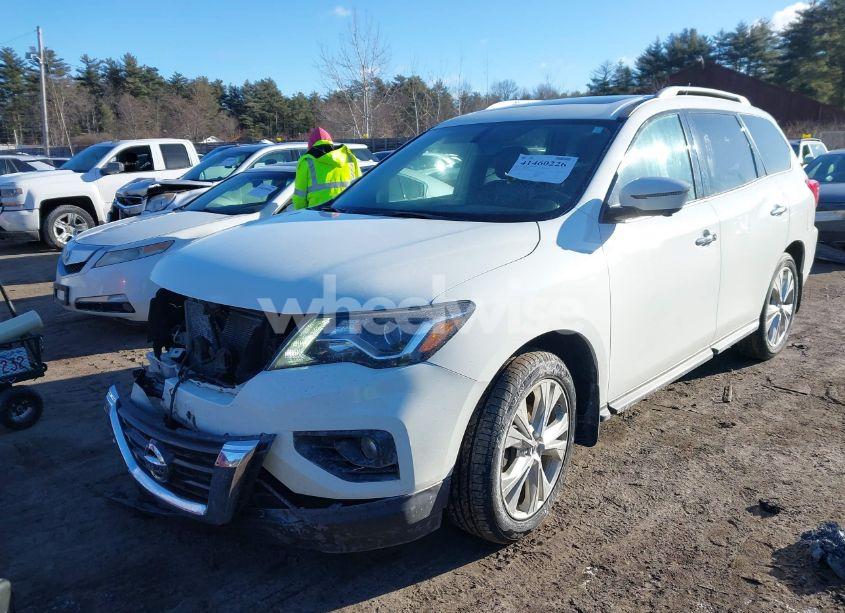 Photo 2 of 2018 Nissan Pathfinder SL (VIN 5N1DR2MM7JC603796)