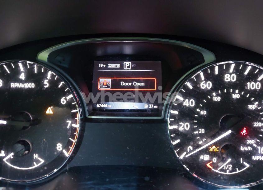 Photo 7 of 2018 Nissan Pathfinder SL (VIN 5N1DR2MM7JC603796)