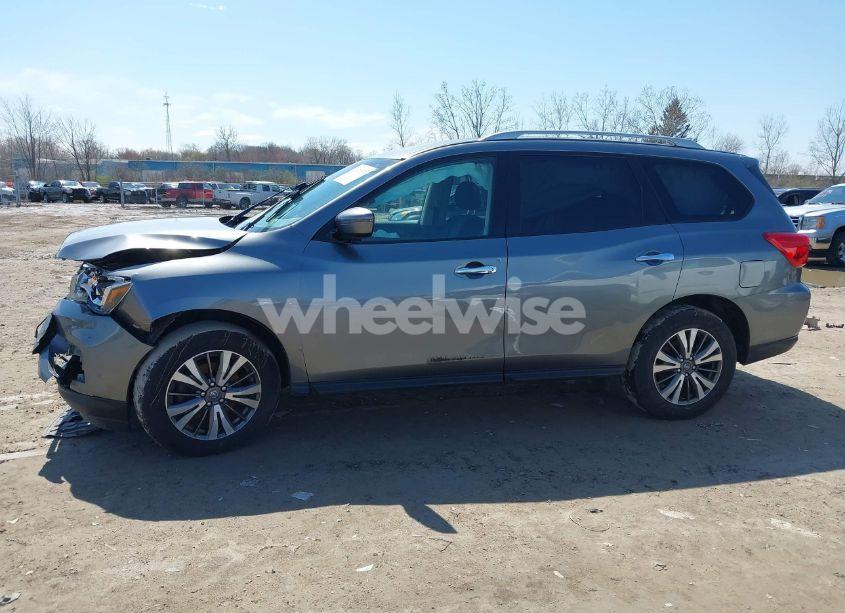 Photo 14 of 2018 Nissan Pathfinder S/SV/SL/PLATINUM (VIN 5N1DR2MM7JC605905)