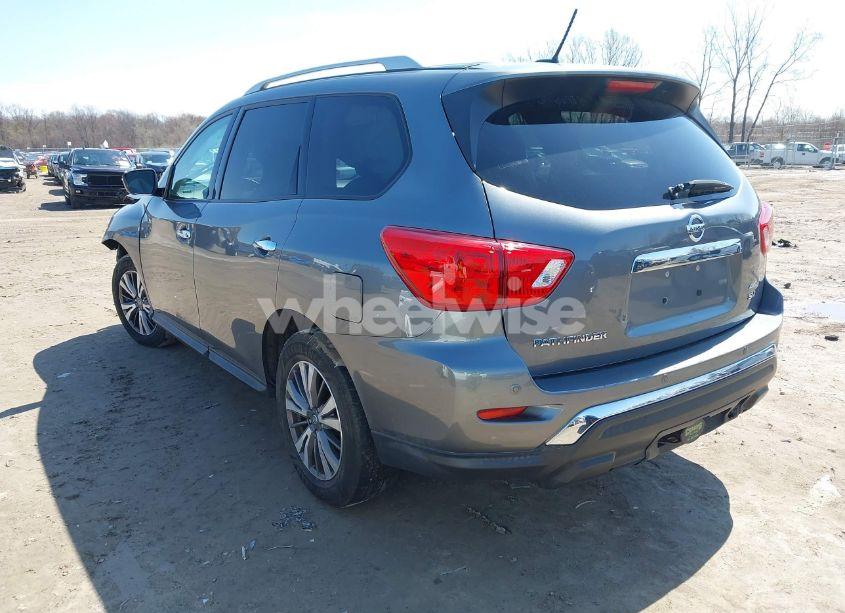 Photo 3 of 2018 Nissan Pathfinder S/SV/SL/PLATINUM (VIN 5N1DR2MM7JC605905)