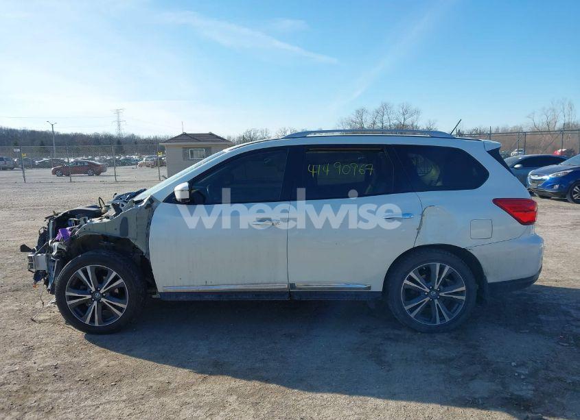 Photo 14 of 2018 Nissan Pathfinder PLATINUM (VIN 5N1DR2MM7JC611719)