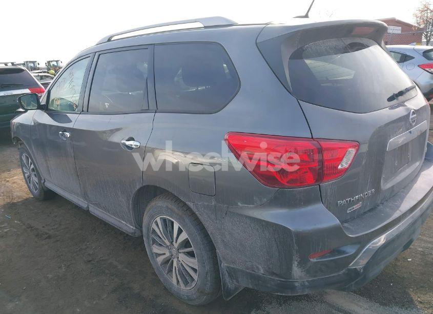 Photo 3 of 2018 Nissan Pathfinder S (VIN 5N1DR2MM7JC626401)