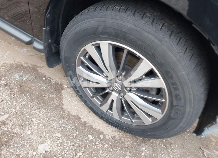 Photo 12 of 2018 Nissan Pathfinder S (VIN 5N1DR2MM7JC675369)