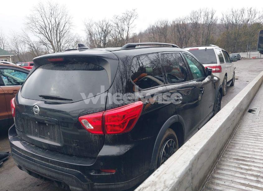 Photo 4 of 2019 Nissan Pathfinder SL (VIN 5N1DR2MM7KC649498)