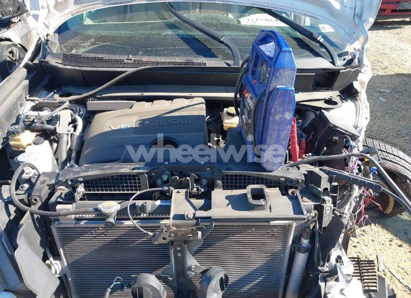 Photo 10 of 2017 Nissan Pathfinder PLATINUM (VIN 5N1DR2MM8HC624702)