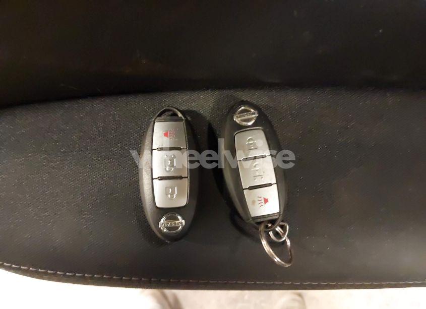 Photo 11 of 2017 Nissan Pathfinder S (VIN 5N1DR2MM8HC640947)