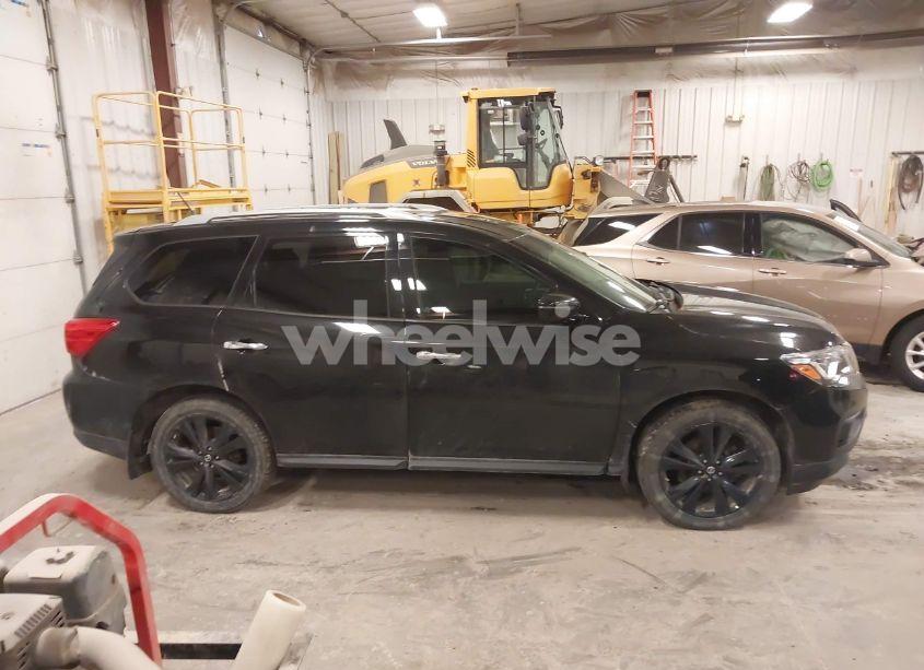 Photo 13 of 2017 Nissan Pathfinder S (VIN 5N1DR2MM8HC640947)