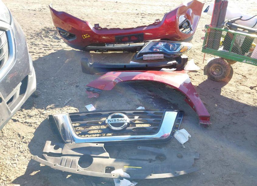 Photo 12 of 2017 Nissan Pathfinder SV (VIN 5N1DR2MM8HC664097)