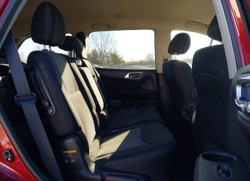 Photo 8 of 2017 Nissan Pathfinder SV (VIN 5N1DR2MM8HC664097)