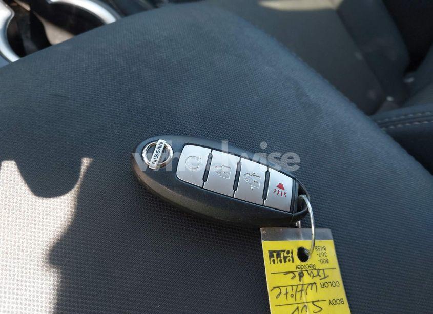 Photo 11 of 2017 Nissan Pathfinder SV (VIN 5N1DR2MM8HC667792)