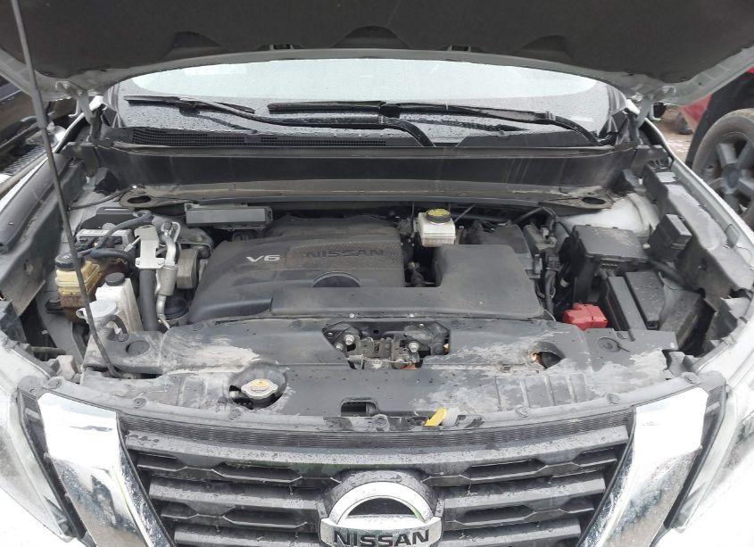 Photo 10 of 2017 Nissan Pathfinder PLATINUM (VIN 5N1DR2MM8HC670952)