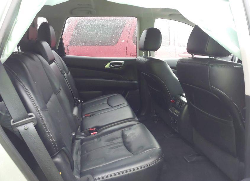 Photo 8 of 2017 Nissan Pathfinder PLATINUM (VIN 5N1DR2MM8HC670952)