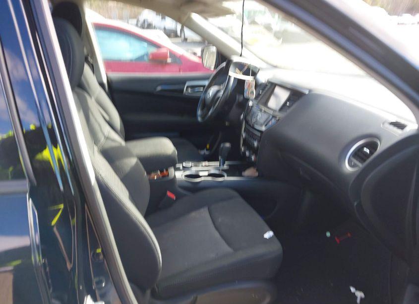 Photo 5 of 2017 Nissan Pathfinder SV (VIN 5N1DR2MM8HC689940)