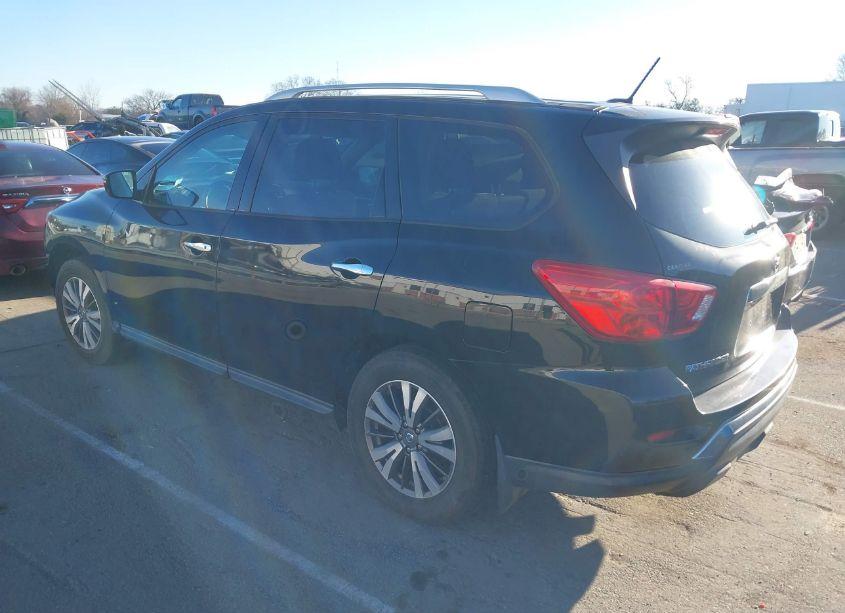 Photo 3 of 2017 Nissan Pathfinder S (VIN 5N1DR2MM8HC911182)