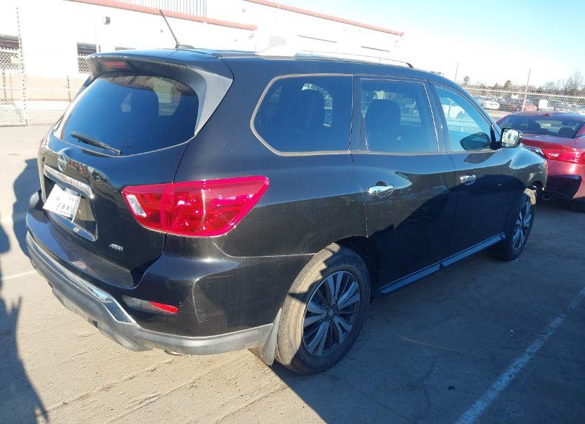 Photo 4 of 2017 Nissan Pathfinder S (VIN 5N1DR2MM8HC911182)