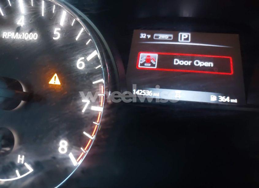 Photo 15 of 2018 Nissan Pathfinder SV (VIN 5N1DR2MM8JC608098)