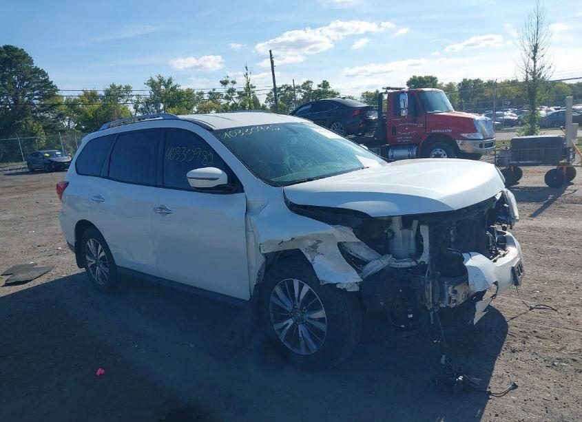 2018 Nissan Pathfinder SV (VIN 5N1DR2MM8JC614676) main photo