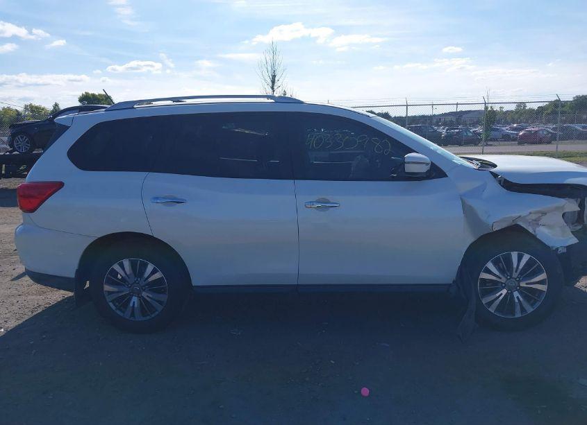 Photo 13 of 2018 Nissan Pathfinder SV (VIN 5N1DR2MM8JC614676)