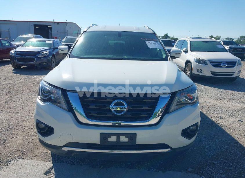 Photo 12 of 2018 Nissan Pathfinder SV (VIN 5N1DR2MM8JC661481)