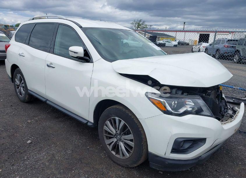 2018 Nissan Pathfinder SV (VIN 5N1DR2MM8JC662291) main photo