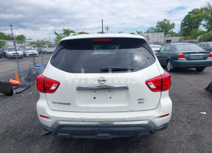 Photo 16 of 2018 Nissan Pathfinder SV (VIN 5N1DR2MM8JC662291)