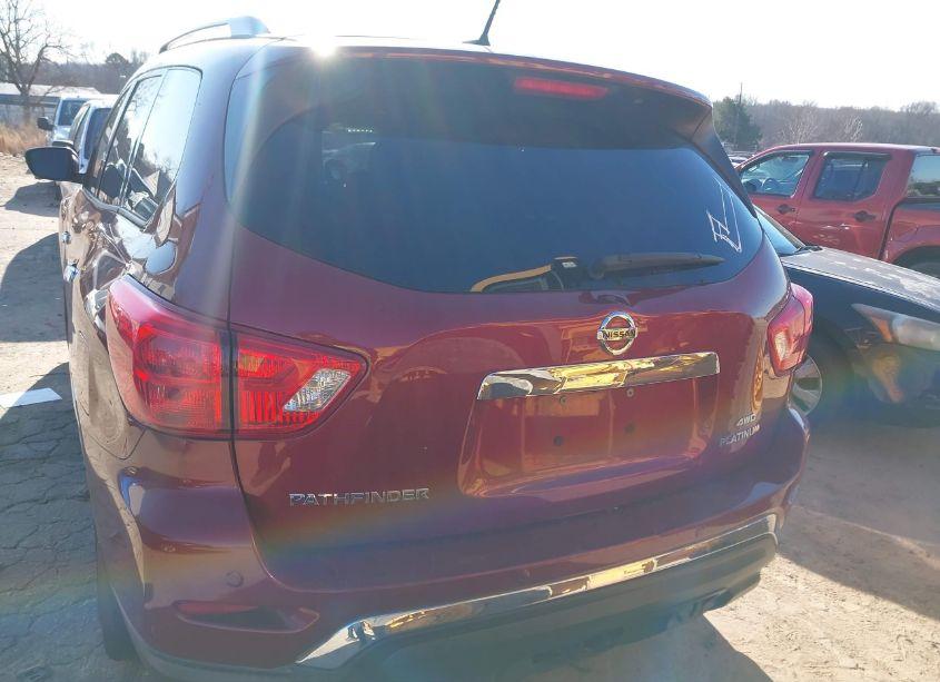 Photo 17 of 2018 Nissan Pathfinder PLATINUM (VIN 5N1DR2MM8JC662369)