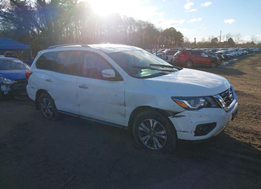 Photo 13 of 2018 Nissan Pathfinder SV (VIN 5N1DR2MM8JC678460)