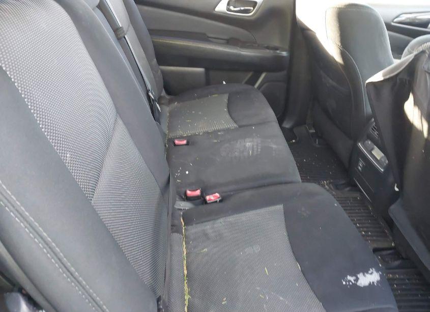 Photo 8 of 2018 Nissan Pathfinder SV (VIN 5N1DR2MM8JC678460)